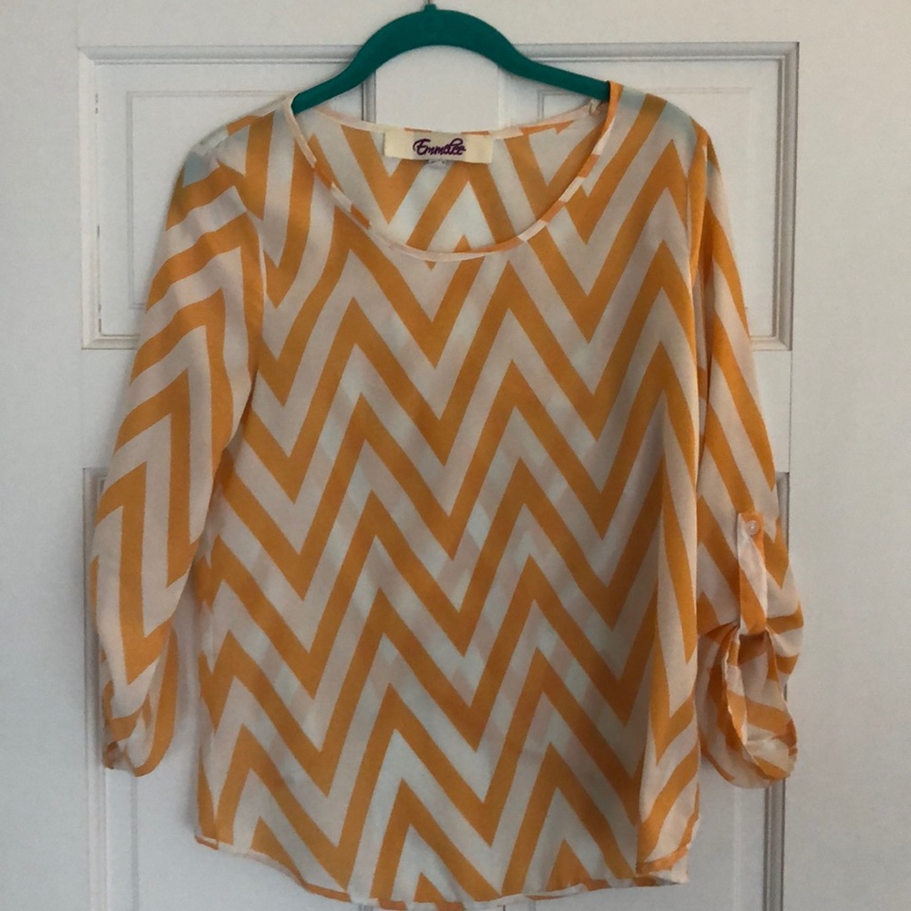 ☘️$6 Cute Blouse - easy fit size S